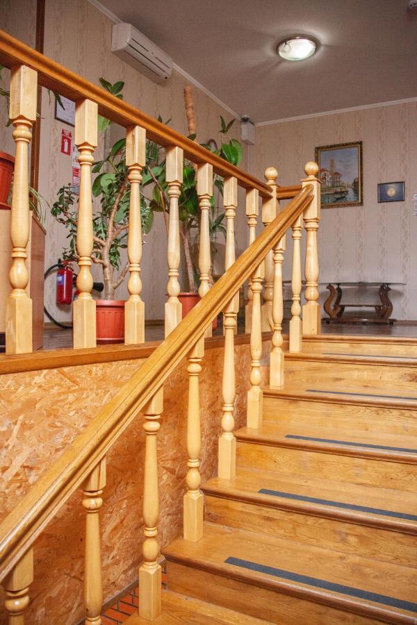 Hotel Piligrim 3 Mykolajiv Buitenkant foto