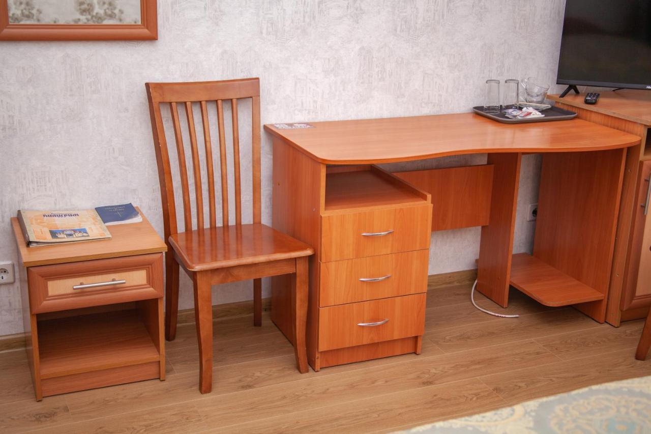 Hotel Piligrim 3 Mykolajiv Buitenkant foto