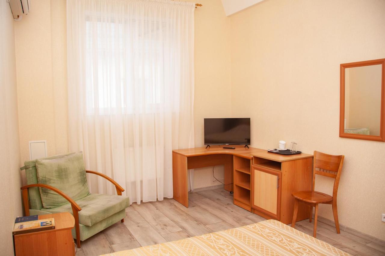 Hotel Piligrim 3 Mykolajiv Buitenkant foto
