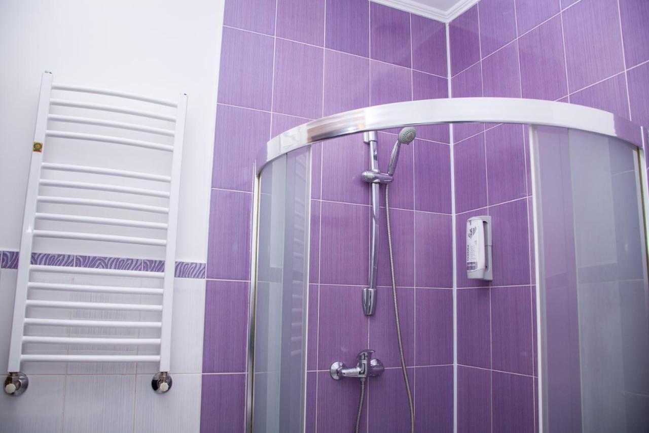 Hotel Piligrim 3 Mykolajiv Buitenkant foto